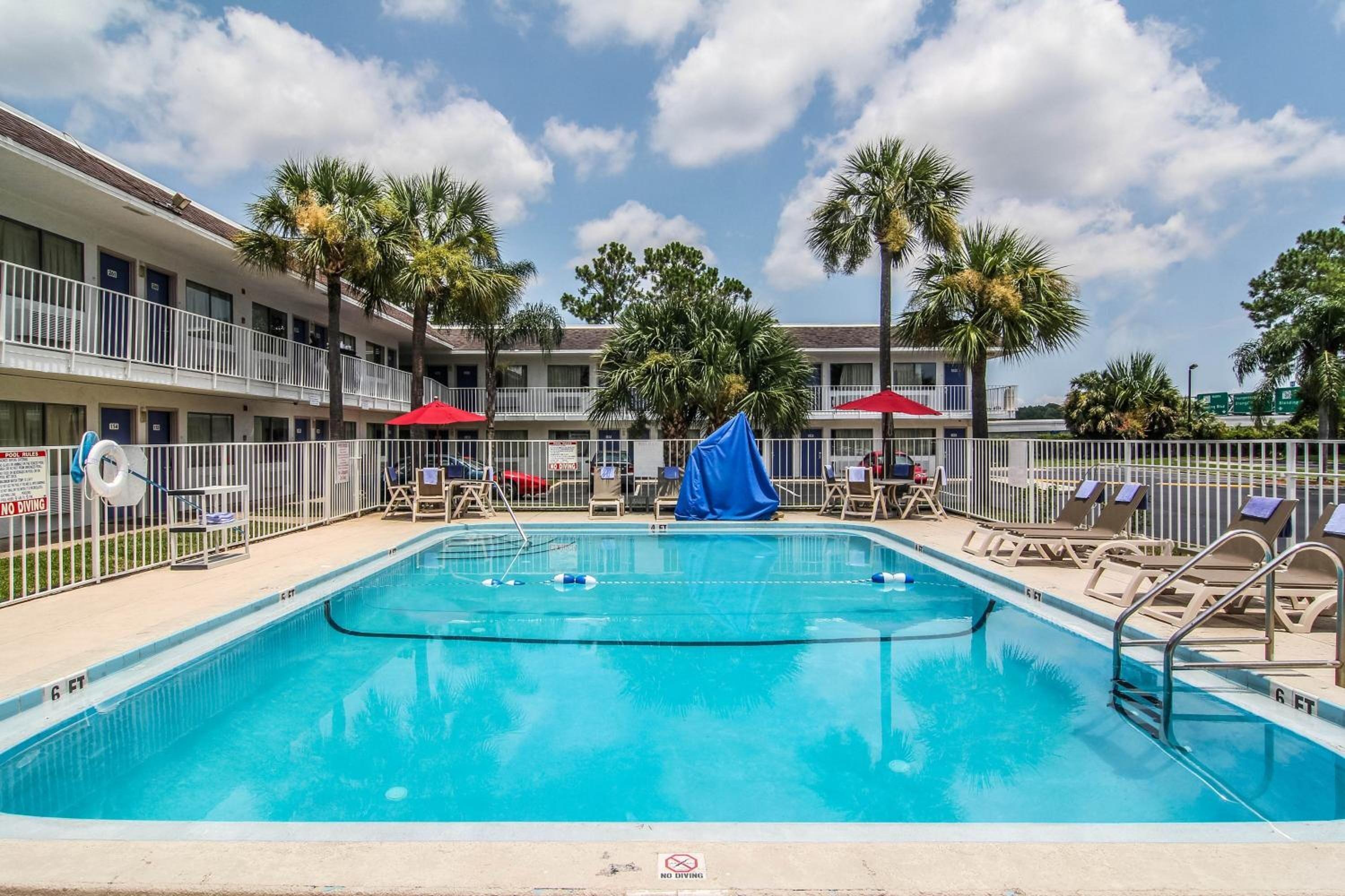 Staying Near Stockton Park: 10 Jacksonville Hotels Compared