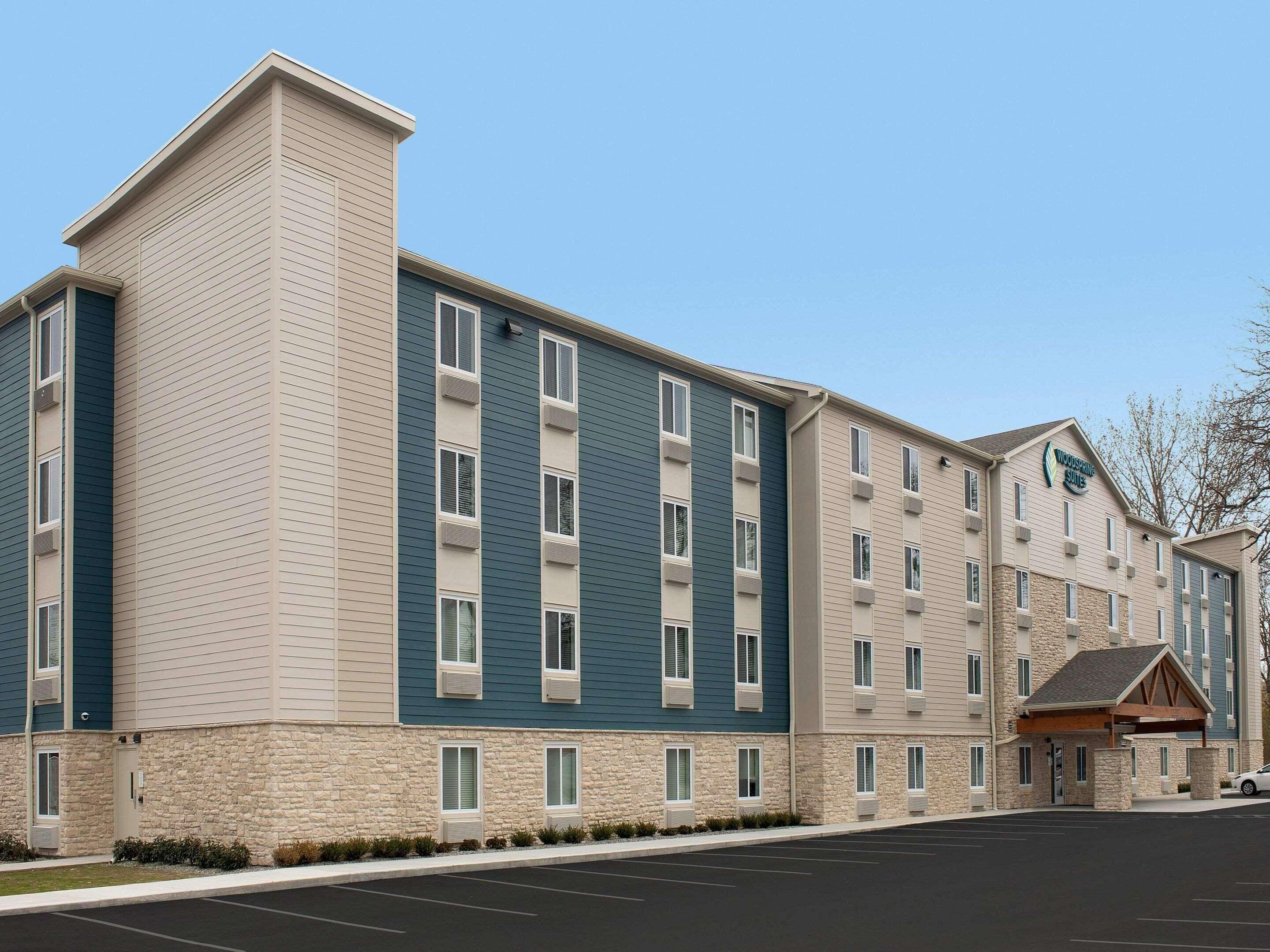 4 Top-Rated WoodSpring Suites Hotels in Colorado