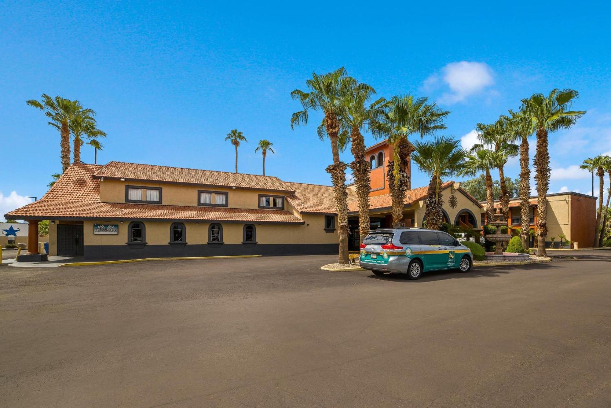 4 Golf Hotels in Phoenix Area Worth Booking Now
