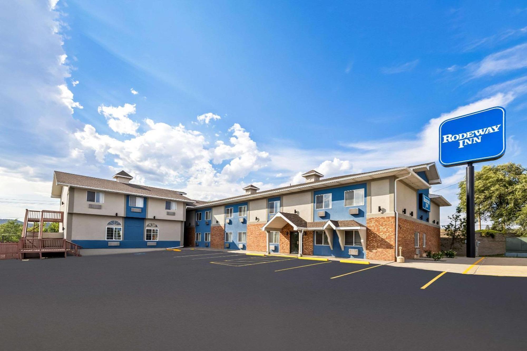4 Golf Hotels Near Concorde Gaming Corp That Deliver