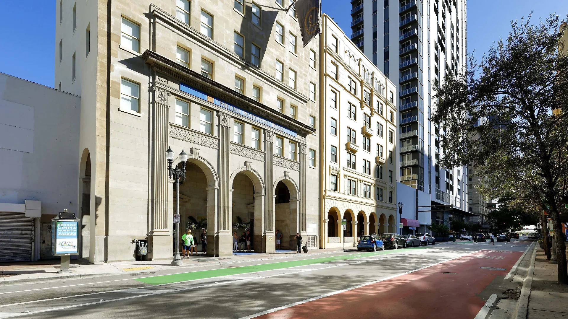 Where to Stay in Downtown Miami: 10 Best 4-Star Hotels