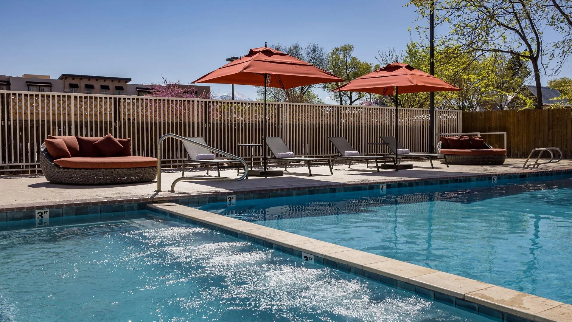 Staying Near Moab City Recreation: 11 Budget Hotels Compared