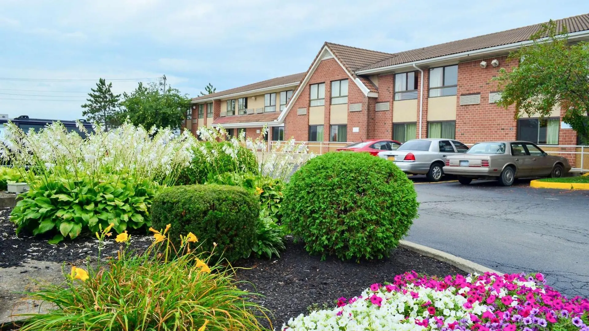 15 Airport Hotels in New York State for Stress-Free Travel
