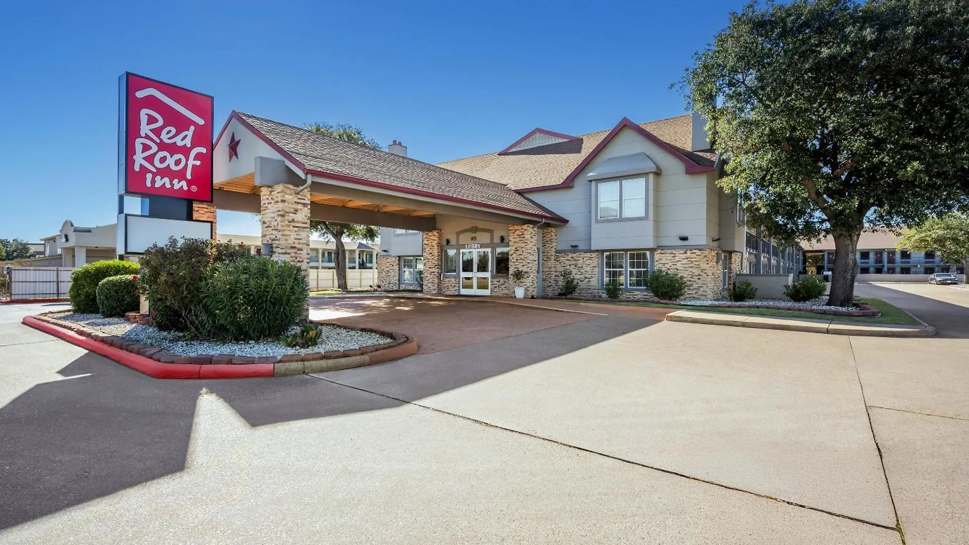 6 Airport Hotels Near Brazos Valley Museum Worth Booking