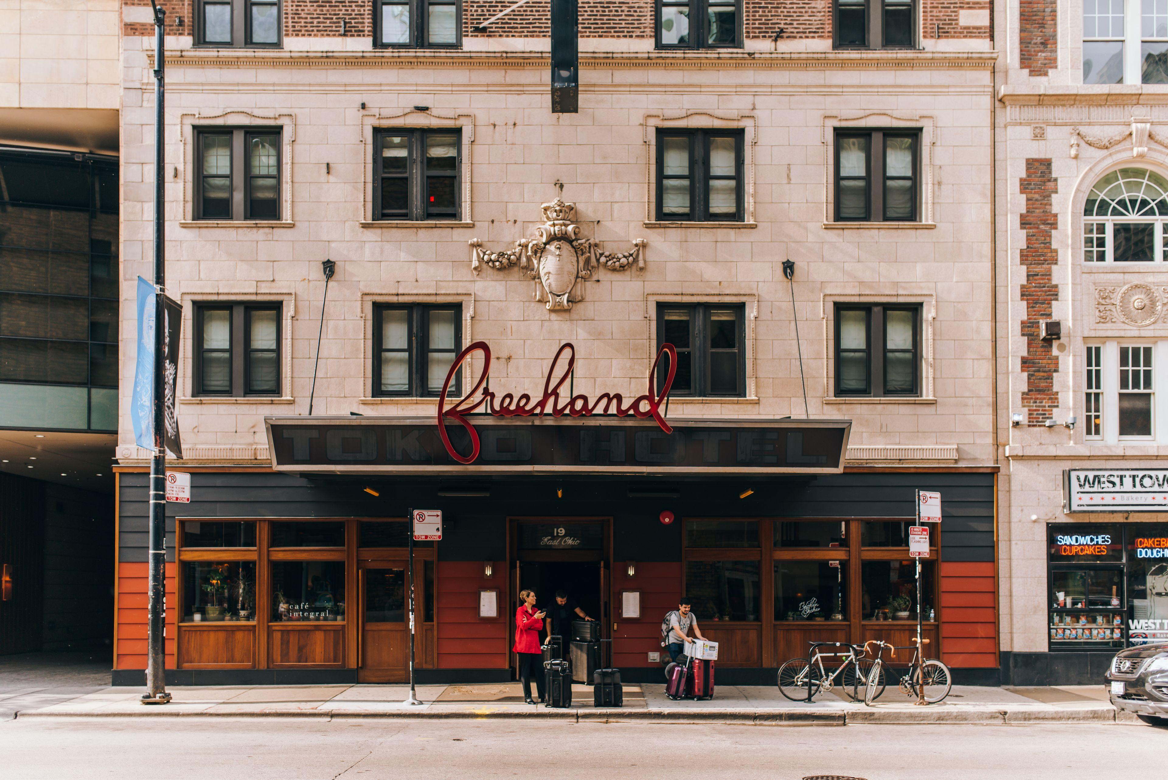 15 Exceptional Design Hotels in Magnificent Mile Worth Booking