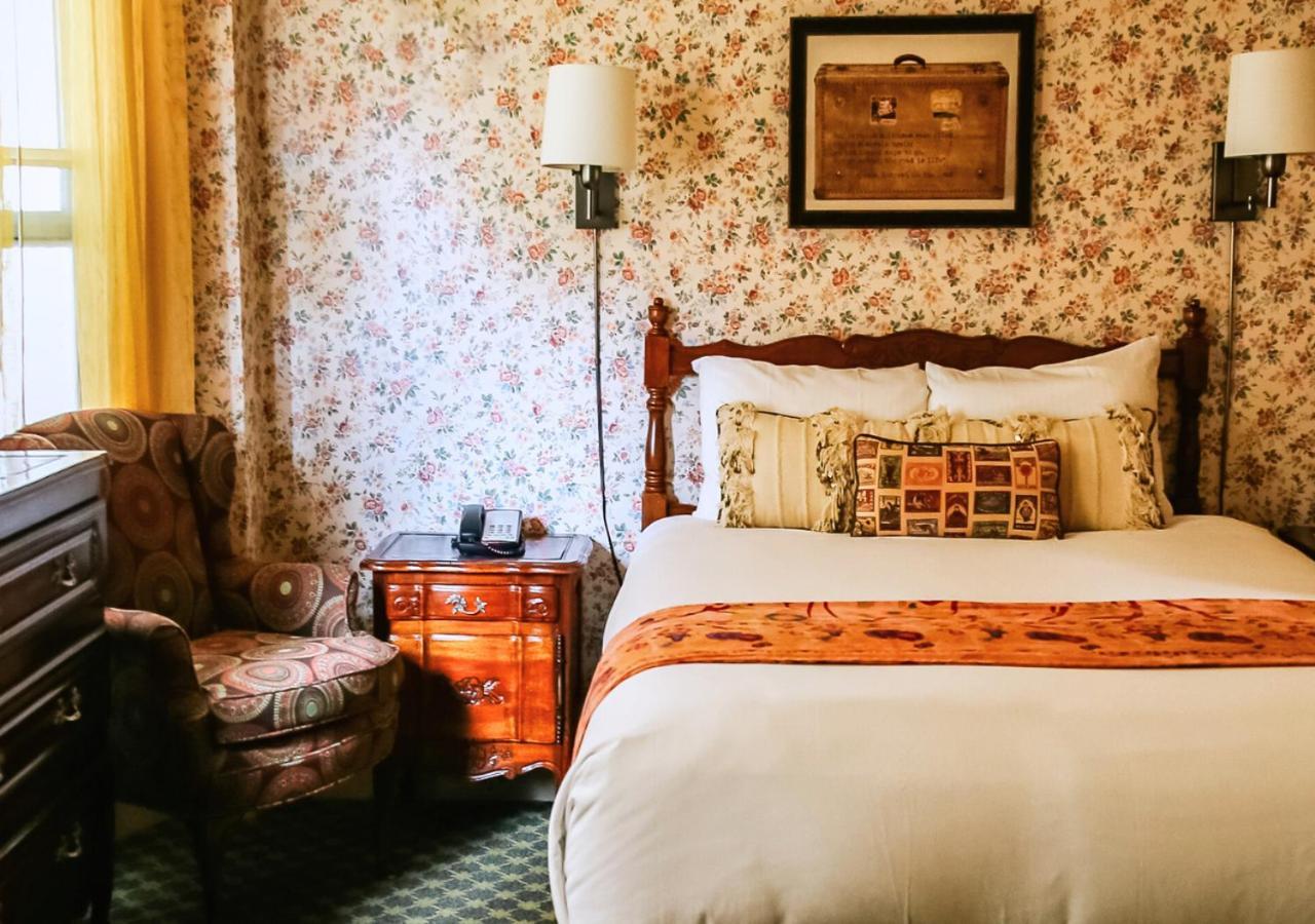 Staying In Downtown San Francisco: 13 Romantic Hotels Compared