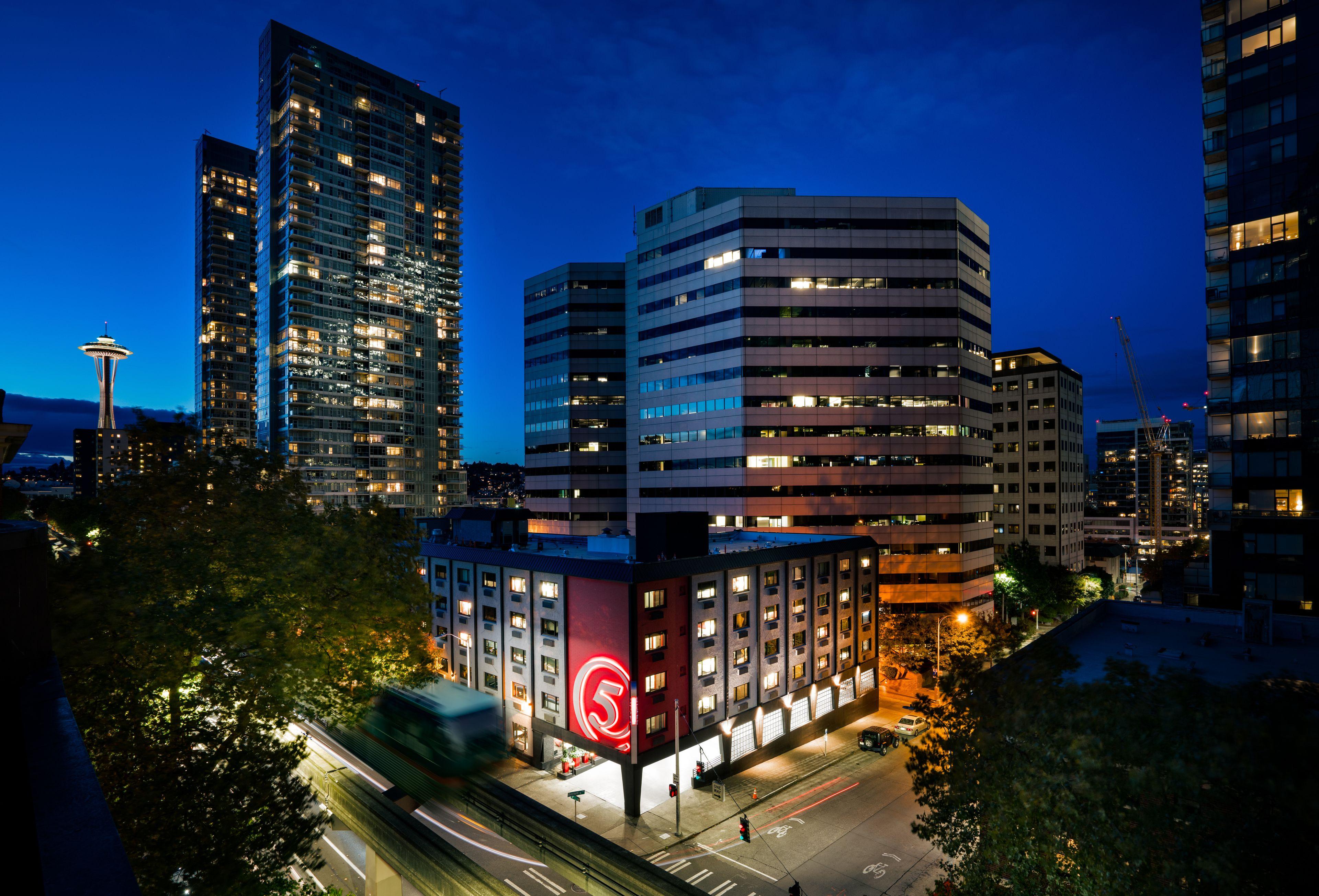 Staying In Downtown Seattle: 10 Budget Hotels Compared
