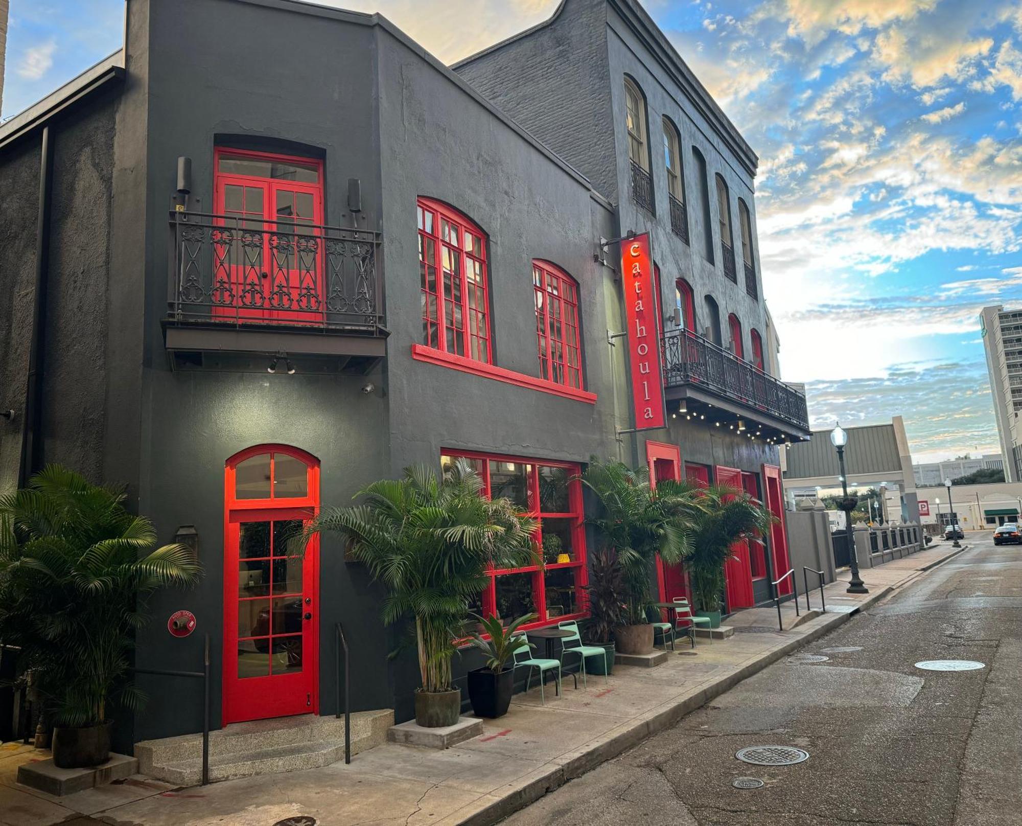 12 Central New Orleans Hotels Close to Confederate Museum