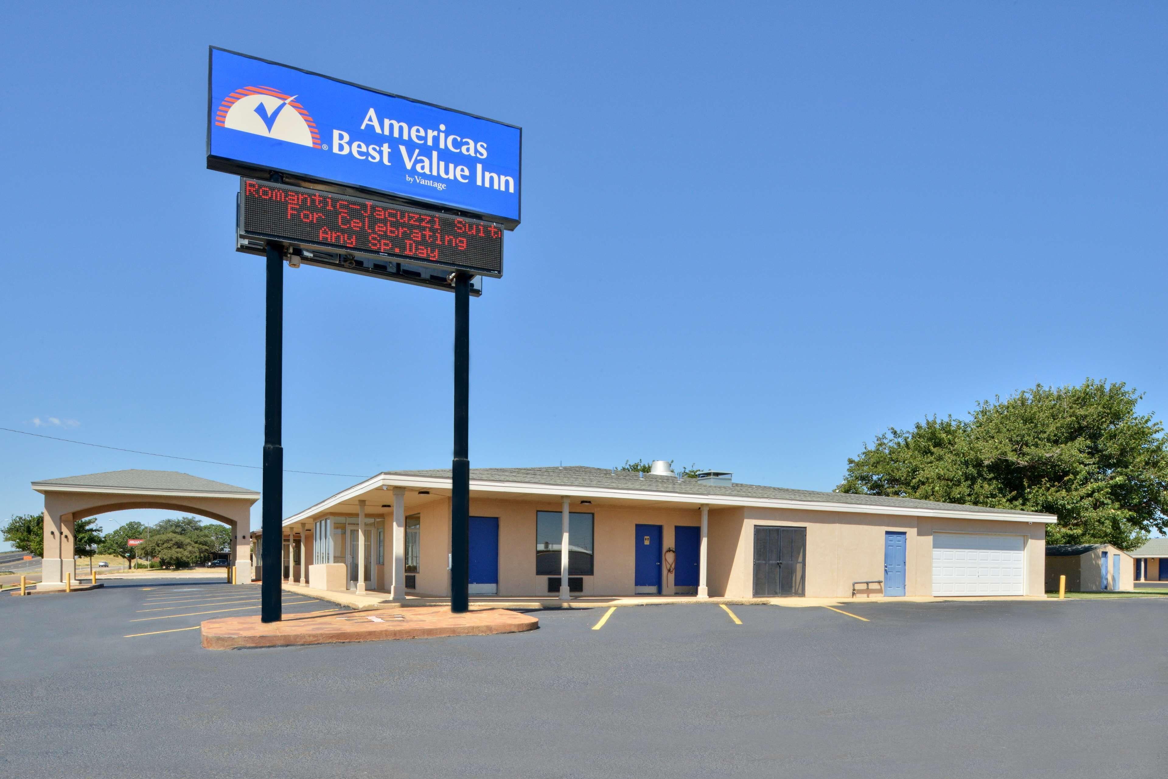 13 Business Hotels Close to Lubbock Civic Center