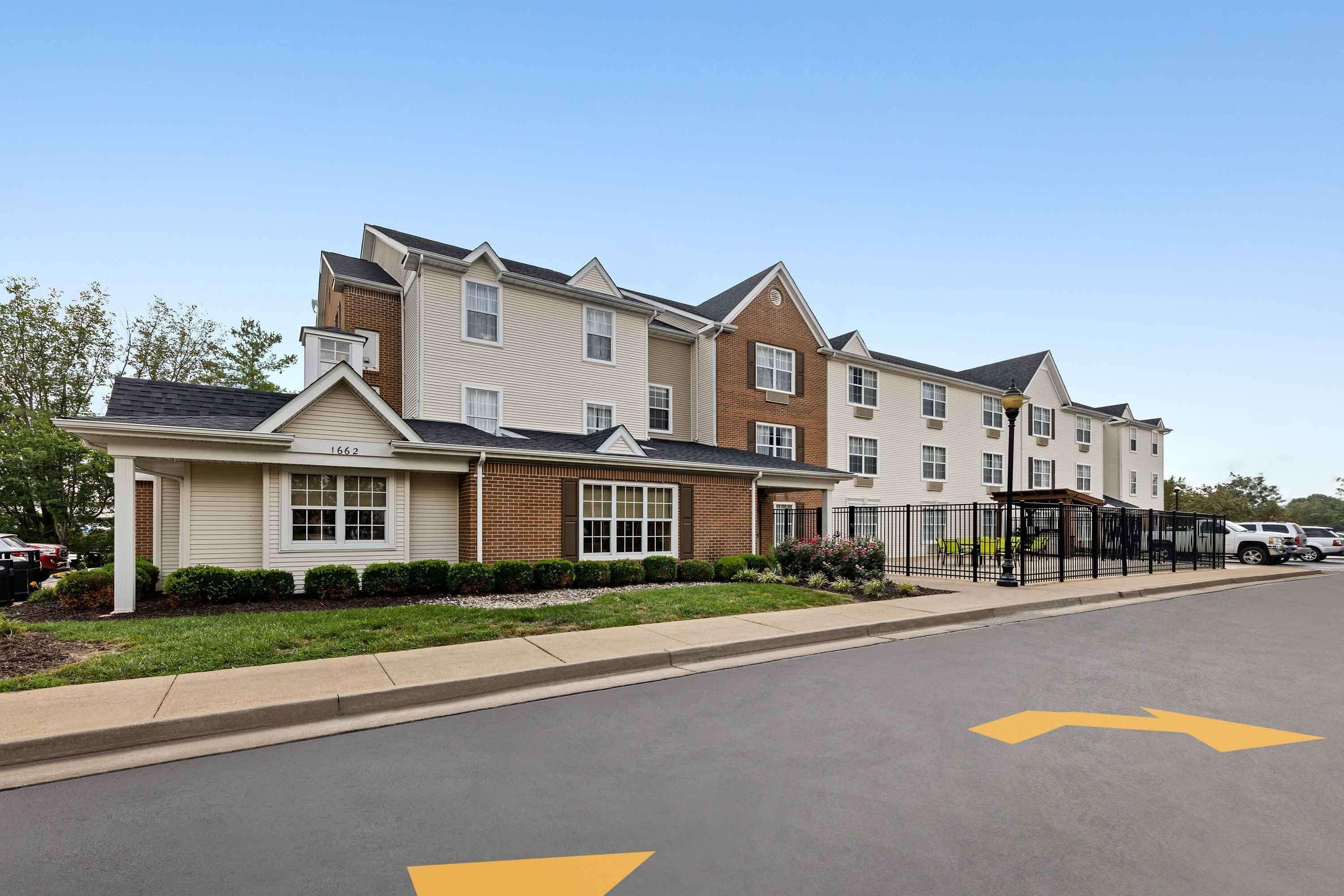 10 Smart Resort Hotels In Missouri Worth Booking
