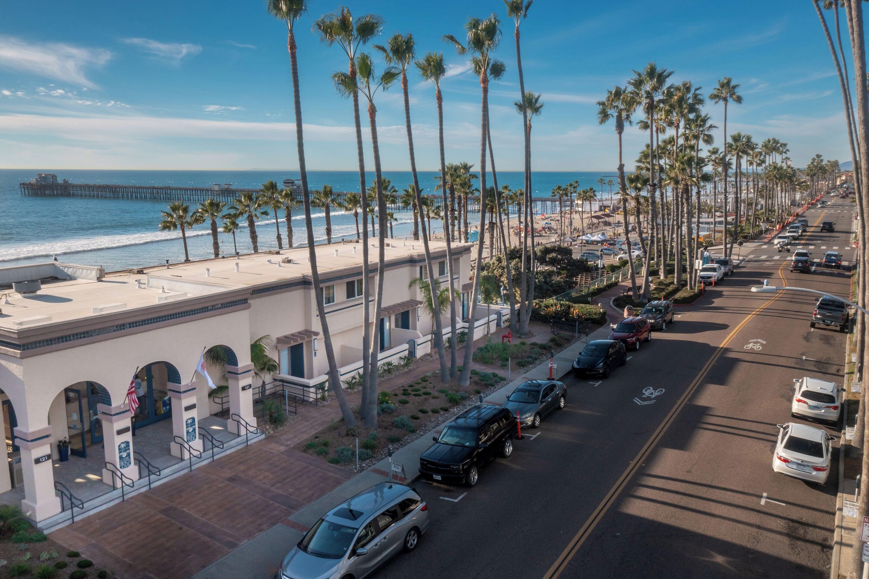 Where to Stay in California & Nevada: 7 Best-Located Hotels