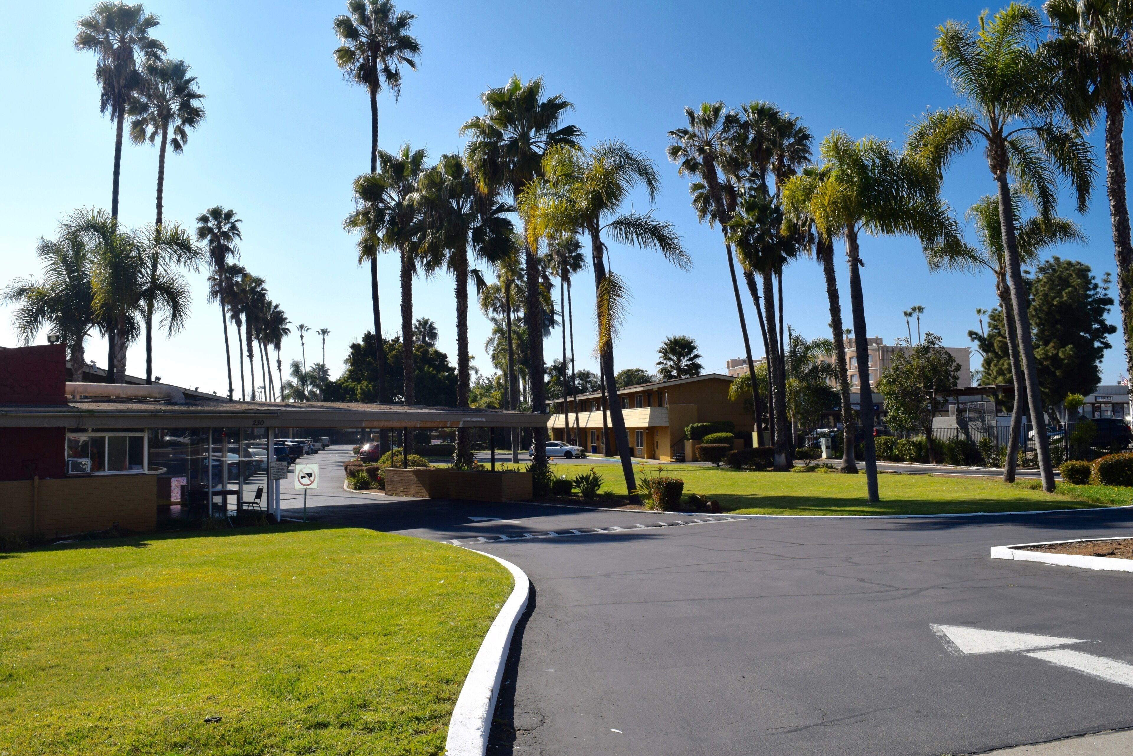 4 Budget Hotels Close to Coronado Bridge, San Diego
