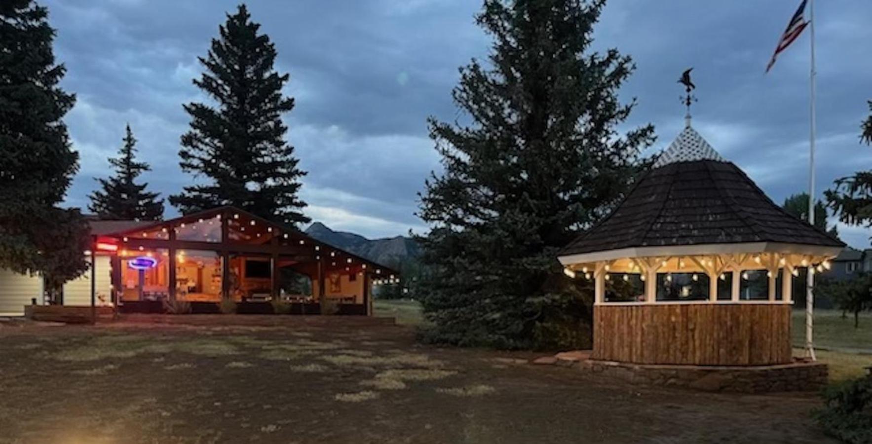 Staying In Roosevelt National Forest: 15 Budget Hotels Compared